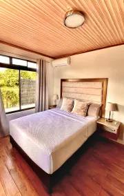 Arenal Stone House - Image 2