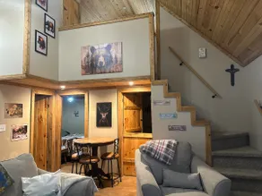 Cozy Cabin in the woods - Image 5