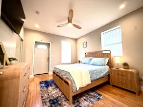 Luxury That Sleeps 11 - In The Heart of St Louis - Image 5