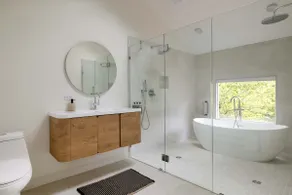 Luxury Lake House • Sauna • Steam Room • Hot Tub - Image 4