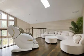 Luxury Lake House • Sauna • Steam Room • Hot Tub - Image 5