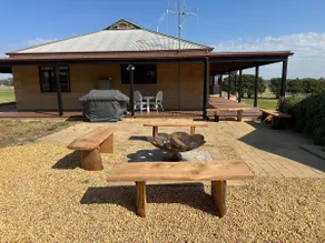 Loudawn Homestead - Image 3