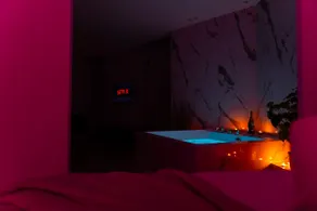 Pink Eden• Jacuzzi Suite Luxury• Escapade Romantique - Image 3