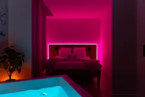Pink Eden• Jacuzzi Suite Luxury• Escapade Romantique - Image 5