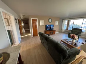 Home in Yerington - Image 5