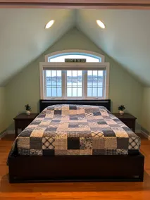 Keuka lake on the water - Image 5
