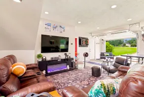 Mountain Retreat w/Outdoor Oasis & Game Room - Image 5