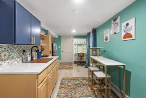 Cheerful Rainbow Suite • Near NYC - Image 4