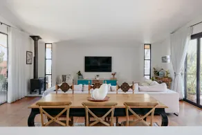 Coastal Heights - Stylish Pool Paradise for Families - Image 4