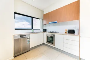 harbour bridge view free parking 2 Bds in Burwood12 - Image 5
