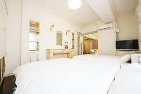 PM | Private rental | The comfort of home while traveling, - Image 5