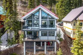Lower 2BR • Ski-In/Out Chalet • Bunk Room - Image 2