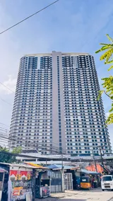 SM j mall side living modern comfort condo 19S01 - Image 4