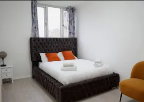 Cozy 2-Bed Escape in Blackheath - Image 4