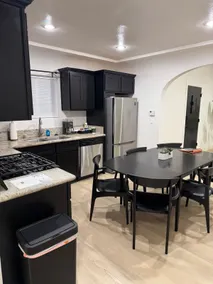 Wrigley Spanish Bungalow • 3 Bed • 5 Min Downtown - Image 2