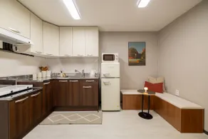 NEW Bulgwang Station 2 min walk/4BED/3ROOM/Line 3, 6/8 people possible/Airport bus - Image 2