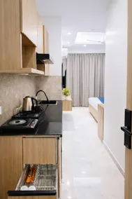 Luxe Studio Near 32nd Ave | Walk to HUDA Metro - Image 5