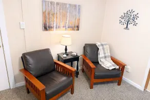 Warm & Welcoming Studio close to Utica University - Image 2