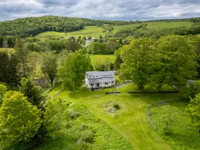 Country Chic 3BR Retreat Near All Star Village - Image 5