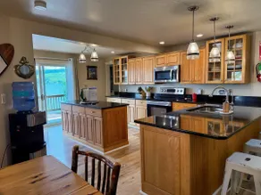 Lakehouse Retreat , Swimming, fishing, paddleboards, kayaks, panoramic view - Image 4