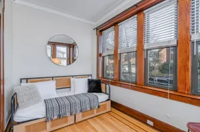 ​Charming & Spacious Retreat | 3BR, Parking for 2! - Image 5