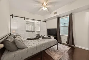 1B/1B Sleeps 4 -Midtown Cozy Apartment - Peaceful - Image 2