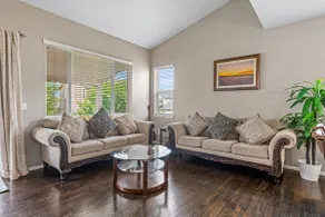 Spacious 4BR Brighton Home w/ Yard, BBQ & Garage - Image 2