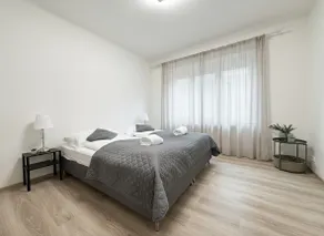 Spacious 3BR Apartment near Metro - Image 5
