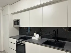 Spacious 3BR Apartment near Metro - Image 4
