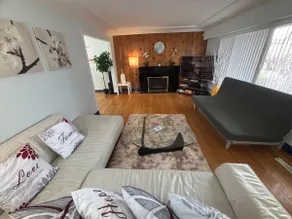 Charming Bright 3BR House - Upper Level Suite - Image 2