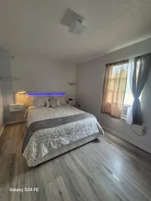 Cozy Cottage Apartment - Image 2