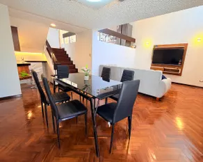 Central and spacious Triplex | free garage terrace - Image 2