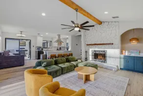 Pickleball ON GOLF Course Heated Pool Renovated Home, 3 bedrooms, 2 baths - Image 2