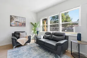 2 Bedroom - 3 min to Trendy Dining - Close to MCO - Image 2