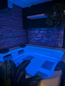 Le Chalet de la Hulle Maison privee avec sauna, jacuzzi et bar - Image 2