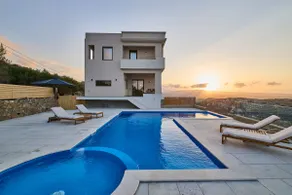 Comfortbnb- Theasis Suite with private pool - Image 5