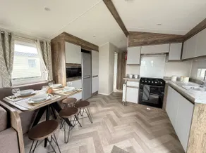 8 Berth Static Caravan at a relaxing FUN Resort - Image 3