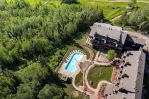 Slopeside North Shore Views | Ski-In/Ski-Out | Hot Tub - Image 3