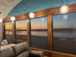 Cozy Gem With Stunning Mississippi River View - Image 3