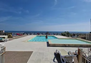 Sea Air Beach & Pool - Image 4