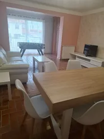 Apartment with garden in a villa - Image 4