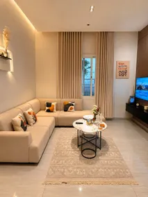 Elegant apartment with master bedroom and living room - Image 2