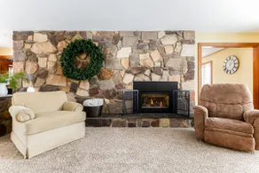 Lakeside+Patio+Fireplace+Sleeps 10| Hearth & Lake - Image 3