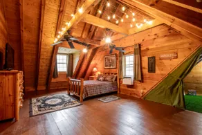 Pine Mountain Lodge - Image 2