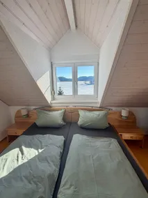 Cottage on the hillside with garden & views - Image 4