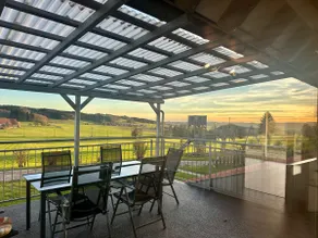 Cottage on the hillside with garden & views - Image 3