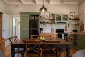 Mountain View Cottage - High Country Retreat - Image 5