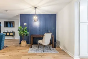 Ballantyne 3BR House, PrivateYard, Work Desk & 1 Gig Wi-Fi - Image 2