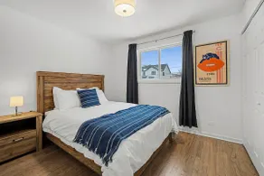 Bright, Modern 3BR Home w/ Oversized Yard & Garage - Image 4