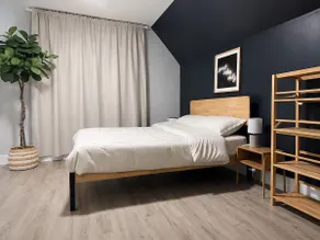 Home for Families | Sleeps 11 | 5 min Downtown - Image 3